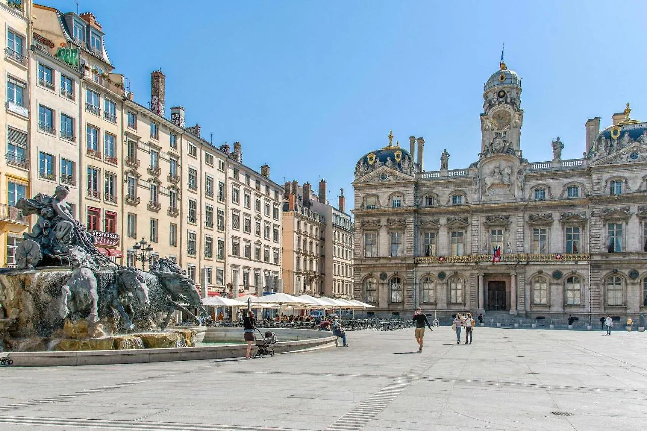 Nice Studio In The Heart Of The Presqu'Ile In Lyon - Welkeys Apartment