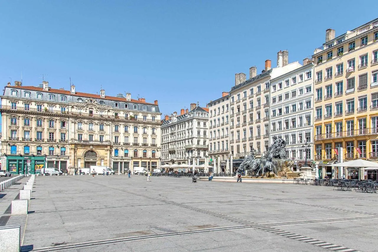 Nice Studio In The Heart Of The Presqu'Ile In Lyon - Welkeys Apartment